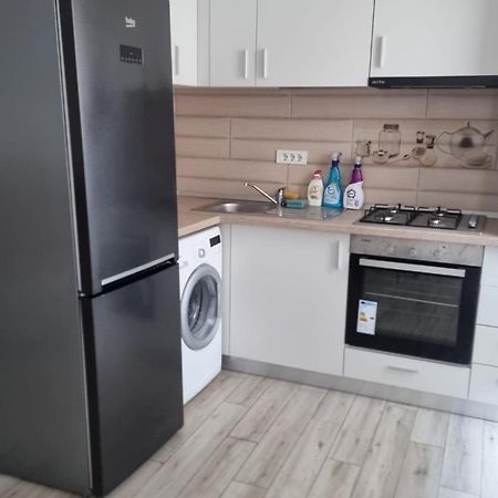 New Bucuresti Relax Flat - Apartament Relaxare - 4 People Apartment Bagian luar foto