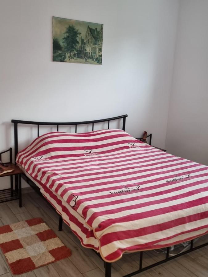New Bucuresti Relax Flat - Apartament Relaxare - 4 People Apartment Bagian luar foto