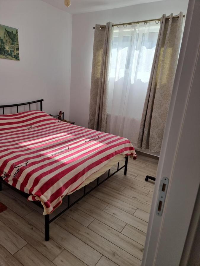 New Bucuresti Relax Flat - Apartament Relaxare - 4 People Apartment Bagian luar foto